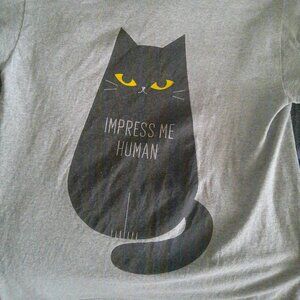 Small Impassive Black Cat T Shirt-Good Condition